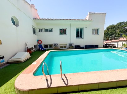 Villa · Resale - Dehesa de Campoamor · Alicante · Spain