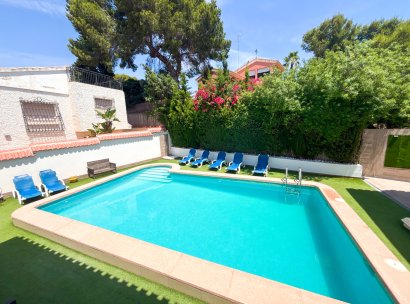 Villa · Resale - Dehesa de Campoamor · Alicante · Spain