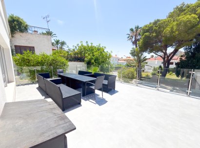 Villa · Resale - Dehesa de Campoamor · Alicante · Spain