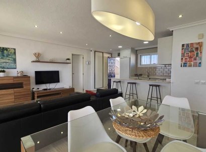 Appartement · Herverkoop - Mil Palmeras · Alicante · Spanje
