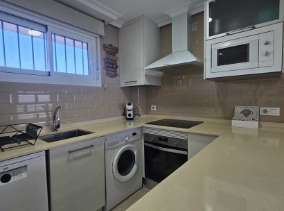 Appartement · Herverkoop - Mil Palmeras · Alicante · Spanje