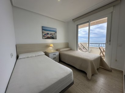 Appartement · Herverkoop - Mil Palmeras · Alicante · Spanje