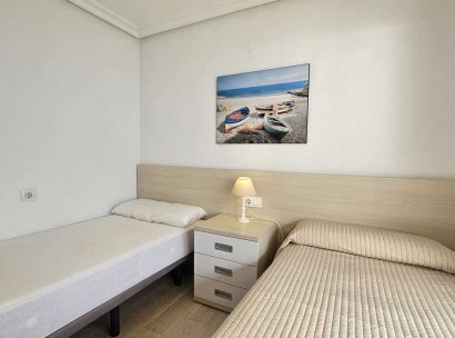 Appartement · Herverkoop - Mil Palmeras · Alicante · Spanje