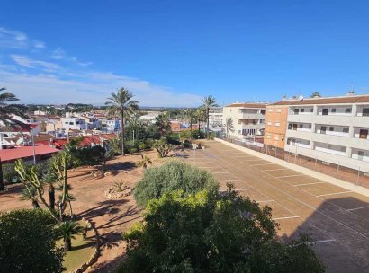 Appartement · Herverkoop - Mil Palmeras · Alicante · Spanje