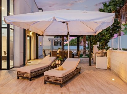 Villa · Resale - Cabo Roig · Alicante · Spain