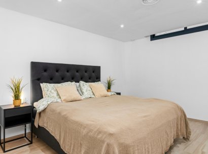 Villa · Resale - Cabo Roig · Alicante · Spain