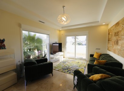 Villa · Herverkoop - Orihuela Costa · La Zenia · Alicante · Spanje