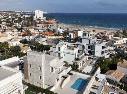 Villa · Herverkoop - Orihuela Costa · La Zenia · Alicante · Spanje