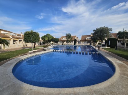 Bungalow · Herverkoop - Orihuela Costa · La Zenia · Alicante · Spanje