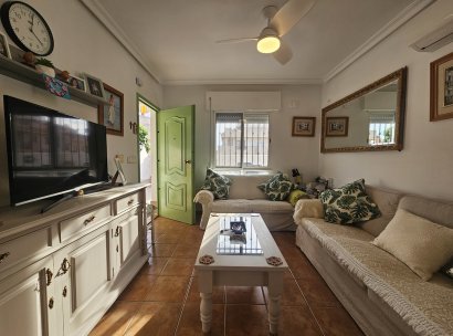 Bungalow · Herverkoop - Orihuela Costa · La Zenia · Alicante · Spanje