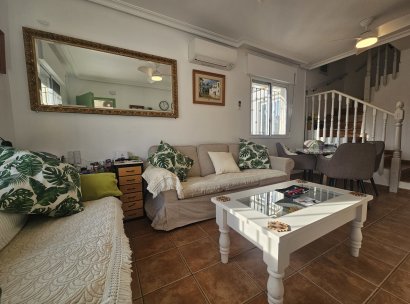 Bungalow · Herverkoop - Orihuela Costa · La Zenia · Alicante · Spanje