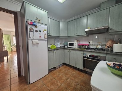 Bungalow · Herverkoop - Orihuela Costa · La Zenia · Alicante · Spanje