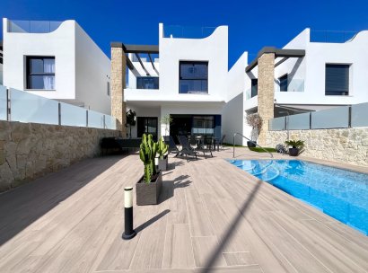Villa · Resale - Punta Prima · Alicante · Spain