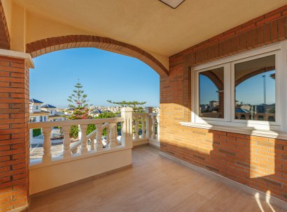 Villa · Herverkoop - Cuidad Quesada · Alicante · Spanje