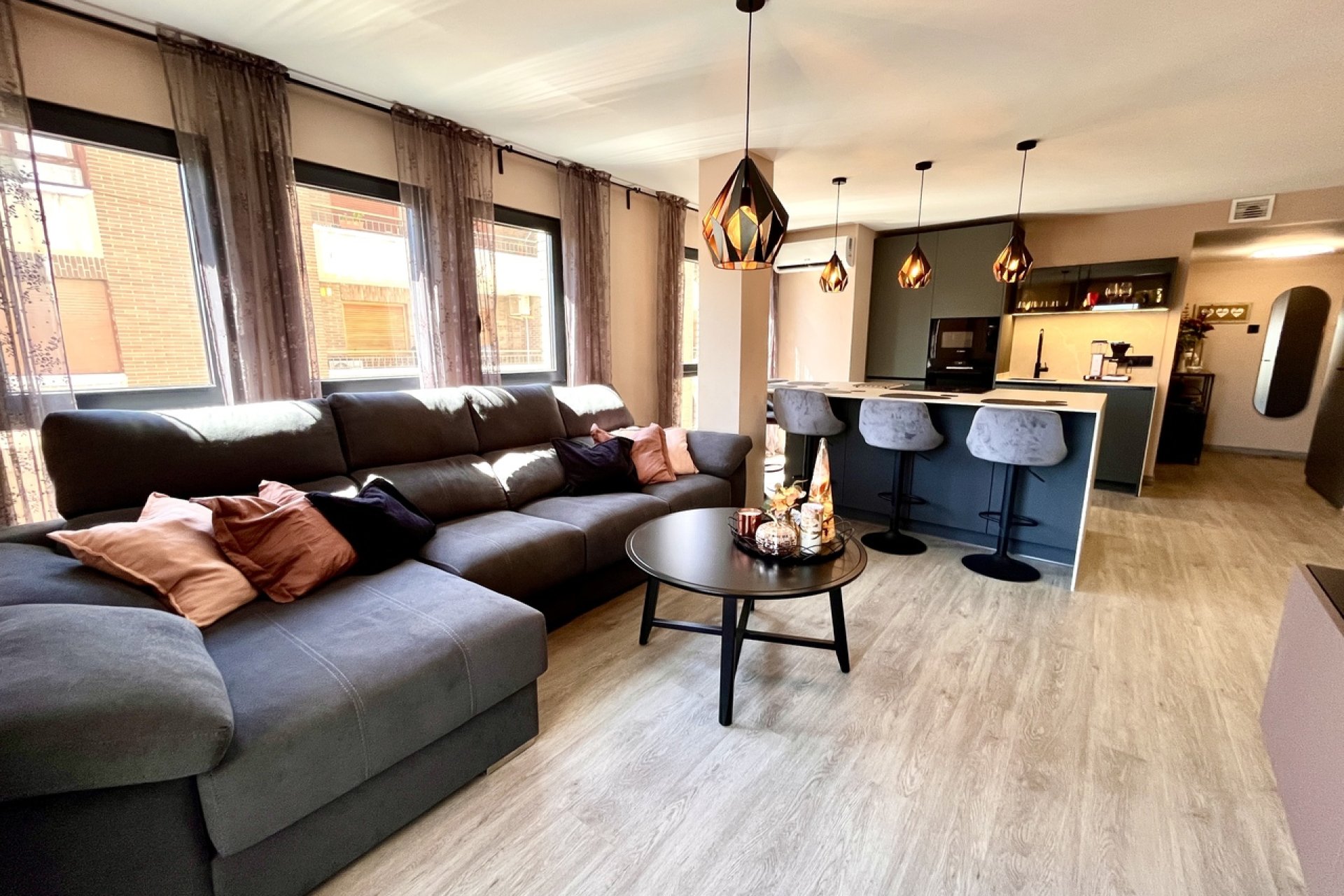 Resale - Apartment - Almoradí