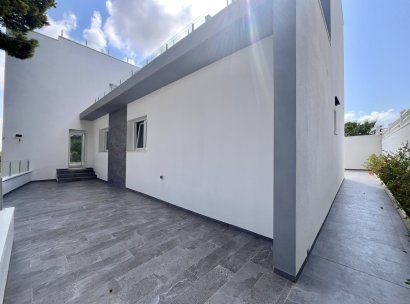 Villa · Resale - Torrevieja · Los Balcones · Alicante · Spain