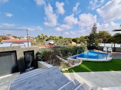 Villa · Resale - Torrevieja · Los Balcones · Alicante · Spain