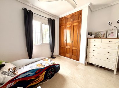 Villa · Herverkoop - San Miguel de Salinas · Alicante · Spanje