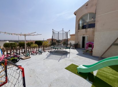 Villa · Herverkoop - San Miguel de Salinas · Alicante · Spanje