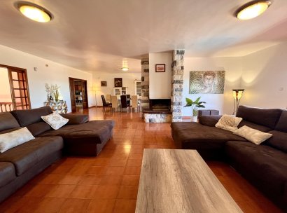 Villa · Resale - La Nucía · Alicante · Spain