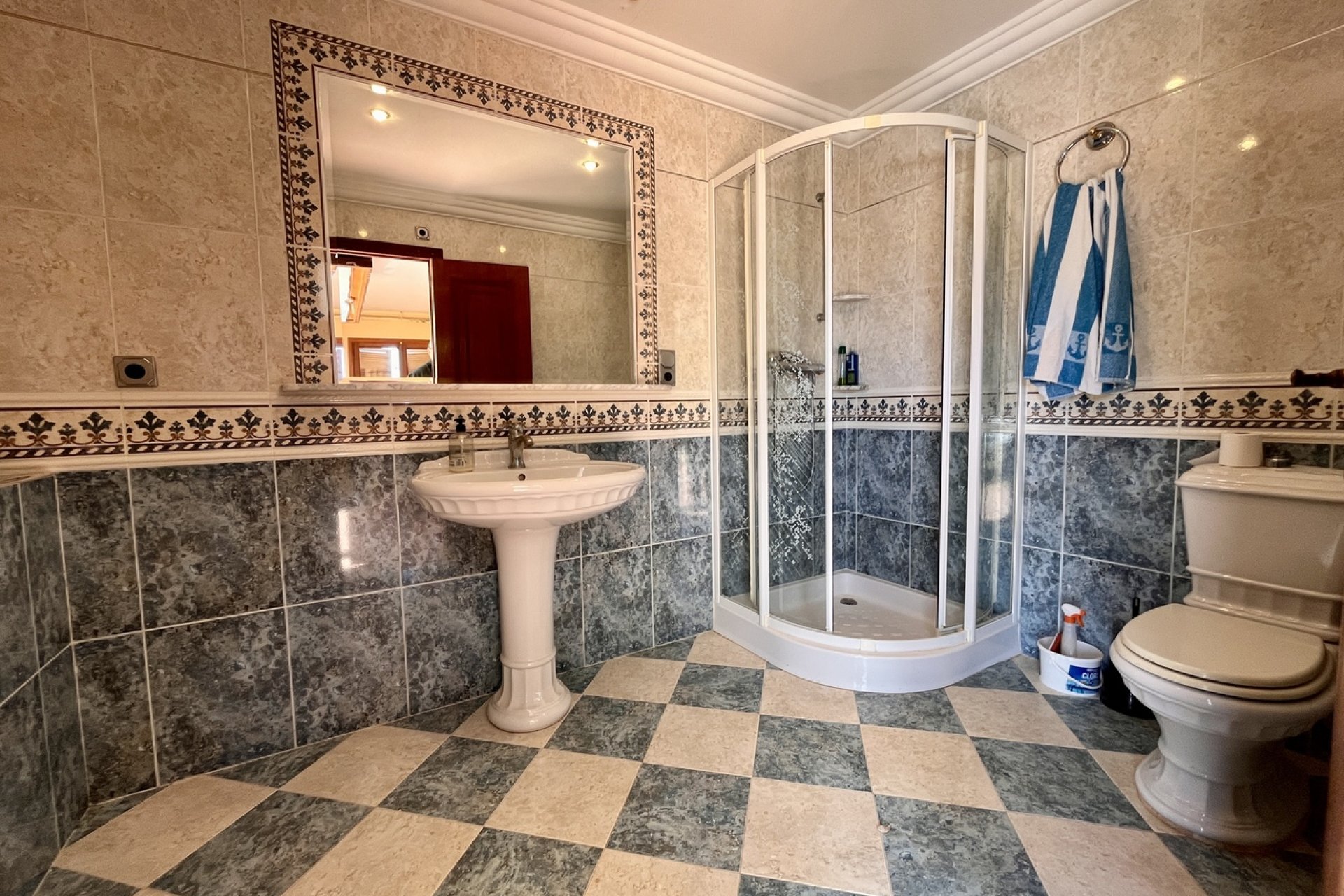Resale - Villa - La Nucía - Costa Blanca North