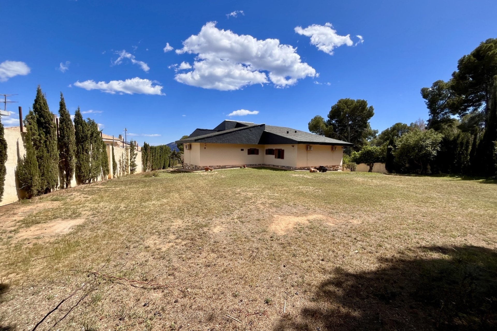 Resale - Villa - La Nucía - Costa Blanca North