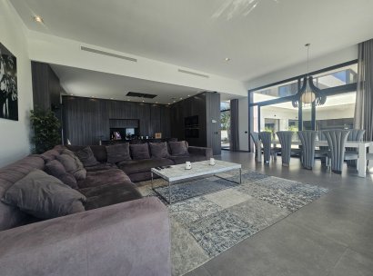 Villa · Resale - Cabo Roig · Alicante · Spain