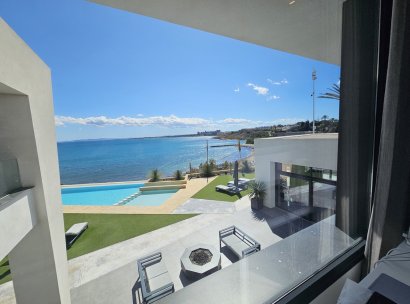 Villa · Resale - Cabo Roig · Alicante · Spain