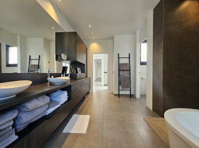 Villa · Resale - Cabo Roig · Alicante · Spain