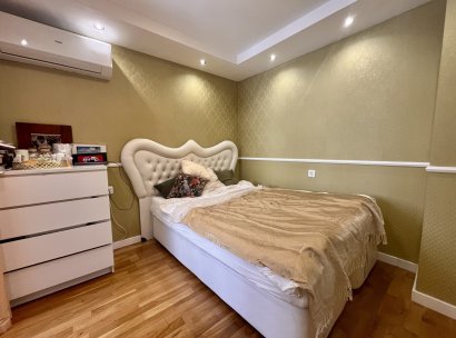 Apartamento · Reventa - Torrevieja · Alicante · España
