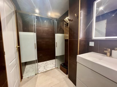 Apartamento · Reventa - Torrevieja · Alicante · España