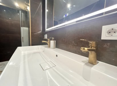 Apartamento · Reventa - Torrevieja · Alicante · España