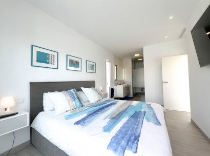 Villa · Herverkoop - Las Colinas Golf Resort · Alicante · Spanje