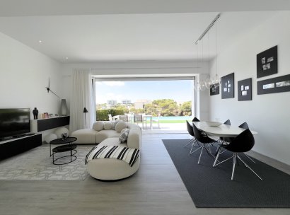 Villa · Herverkoop - Las Colinas Golf Resort · Alicante · Spanje