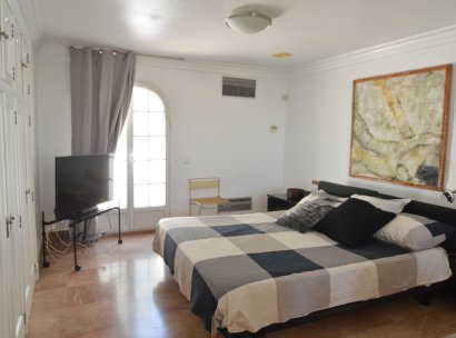 Villa · Resale - Torrevieja · Alicante · Spain