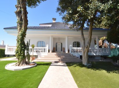 Villa · Resale - Torrevieja · Alicante · Spain
