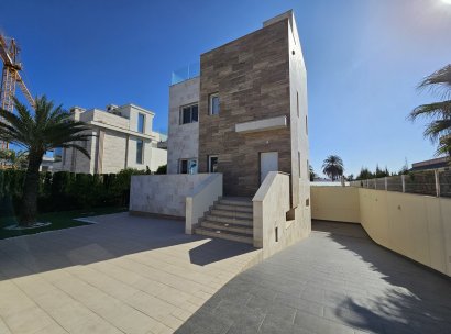 Villa · Herverkoop - Orihuela Costa · La Zenia · Alicante · Spanje