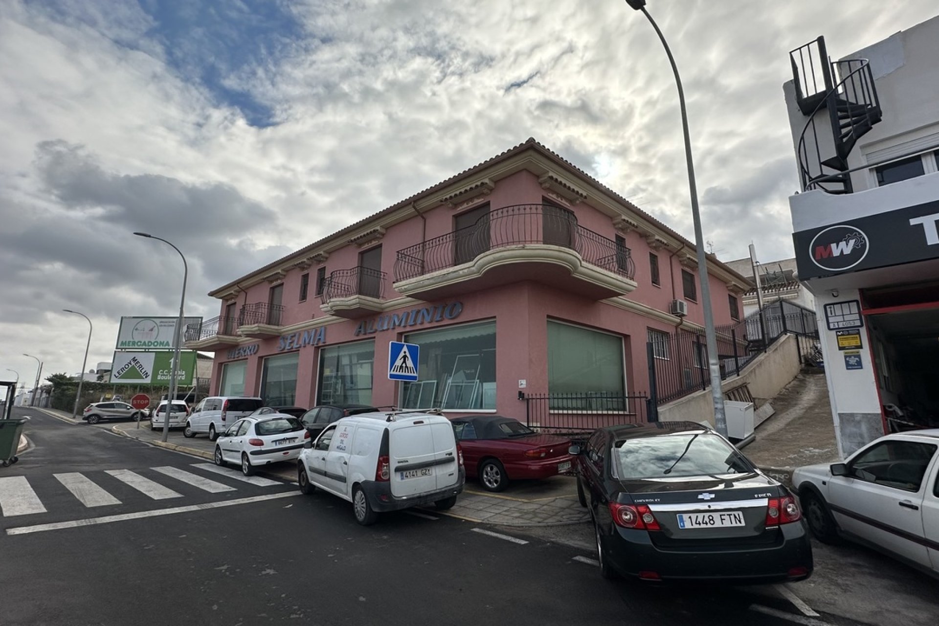 Resale - Commercial - San Miguel de Salinas