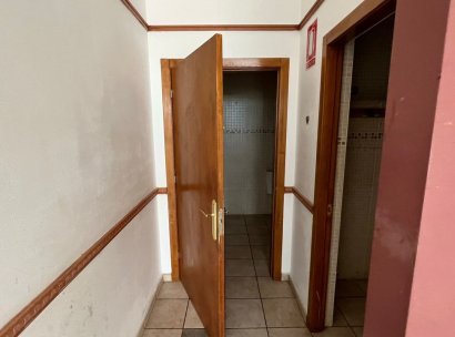 Commercial · Resale - Quesada · Alicante · Spain