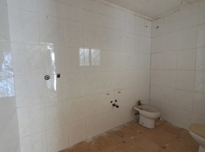 Commercial · Resale - Orihuela · Alicante · Spain