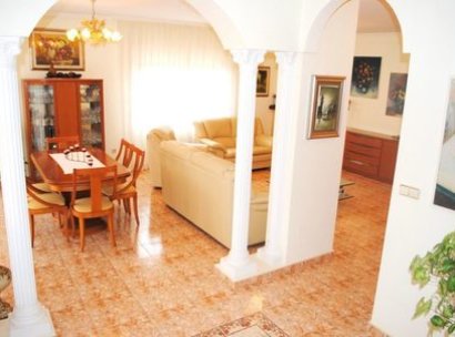 Villa · Herverkoop - Orihuela Costa · La Zenia · Alicante · Spanje