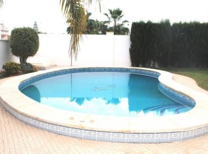Villa · Herverkoop - Orihuela Costa · La Zenia · Alicante · Spanje