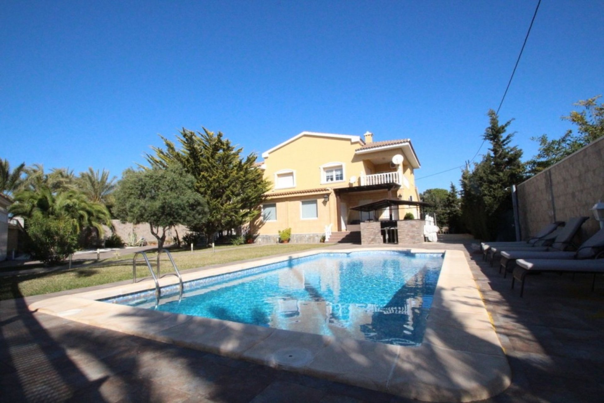 Resale - Villa - Cabo Roig - Costa Blanca South
