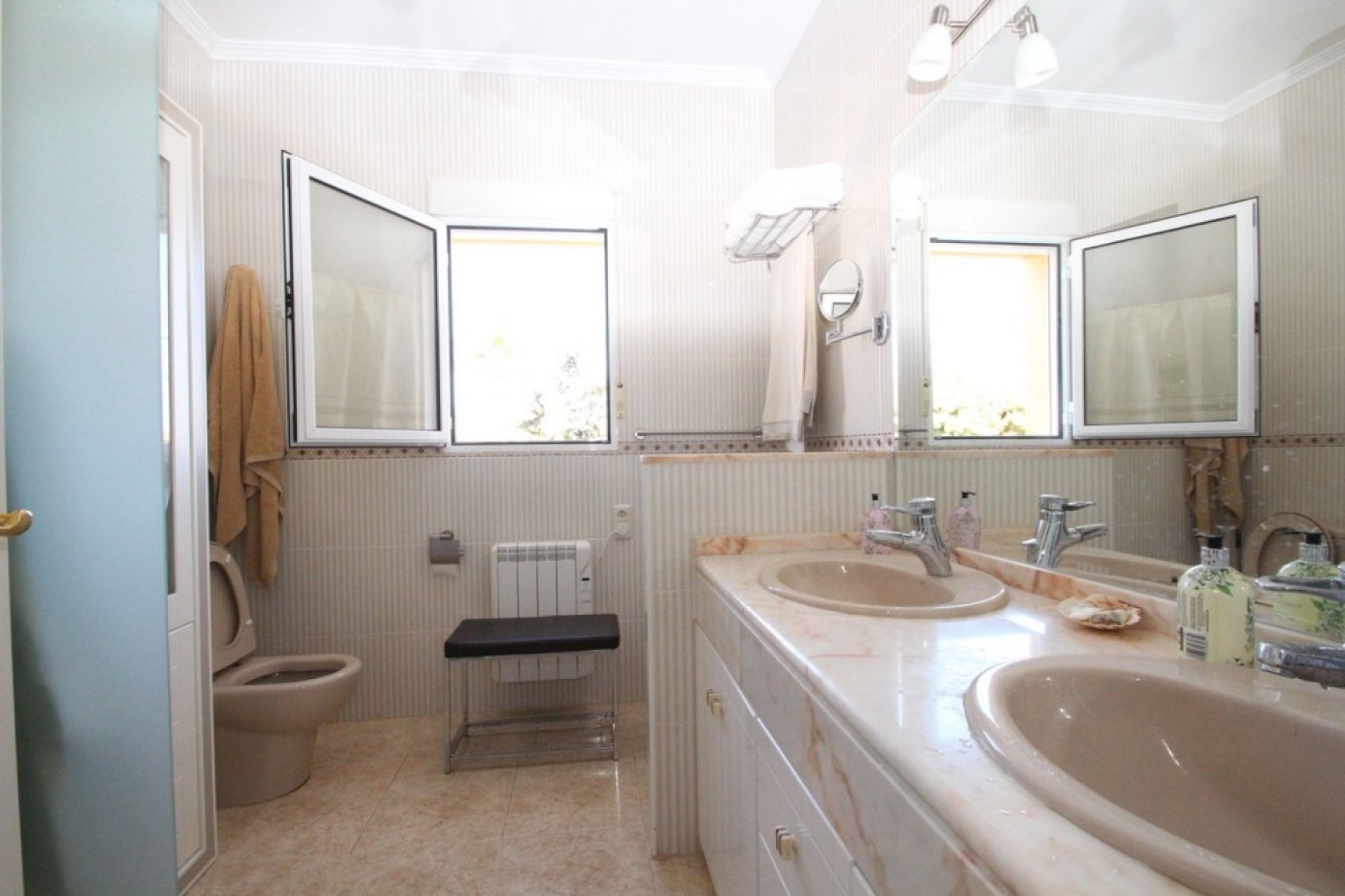 Resale - Villa - Cabo Roig - Costa Blanca South