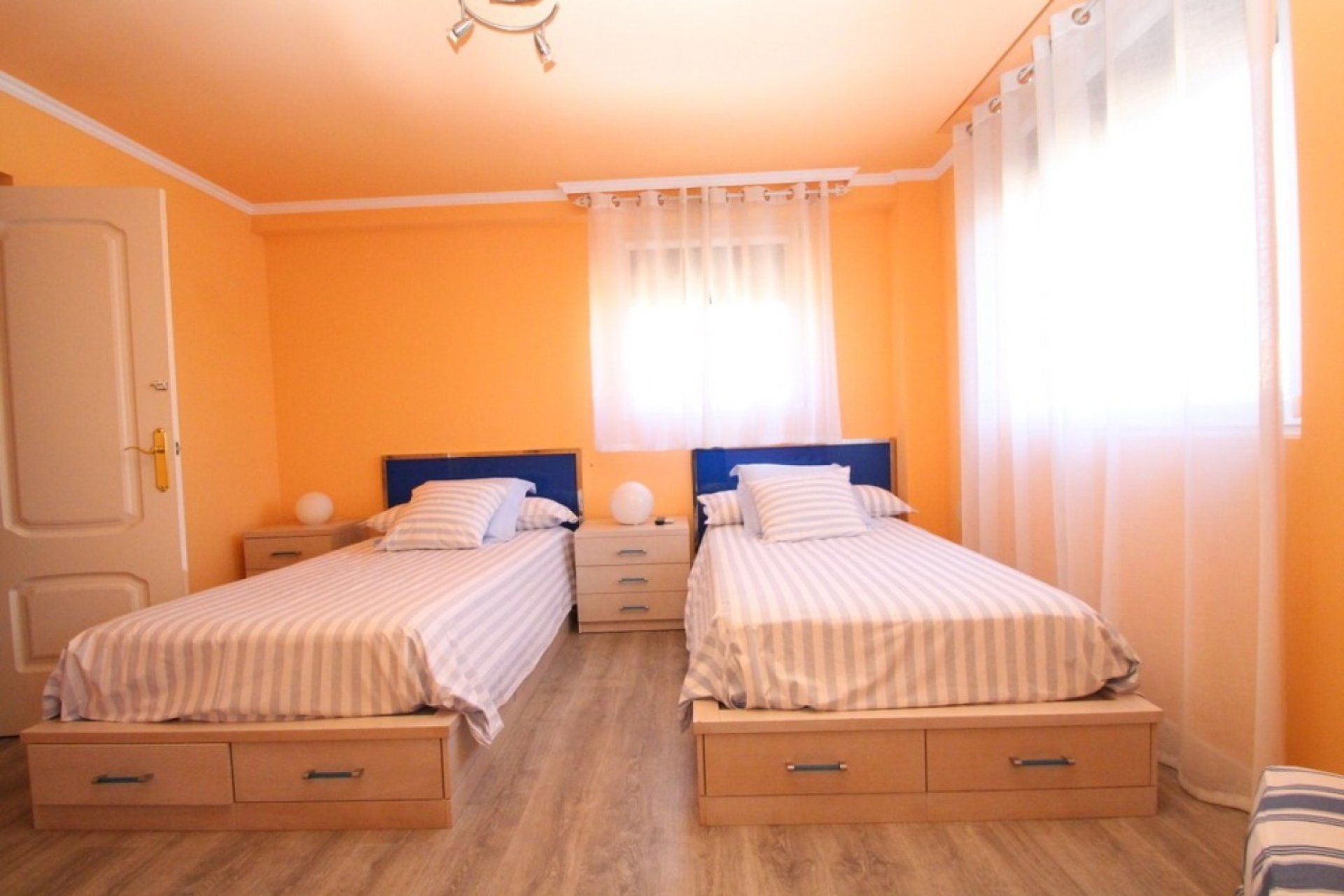 Resale - Villa - Cabo Roig - Costa Blanca South