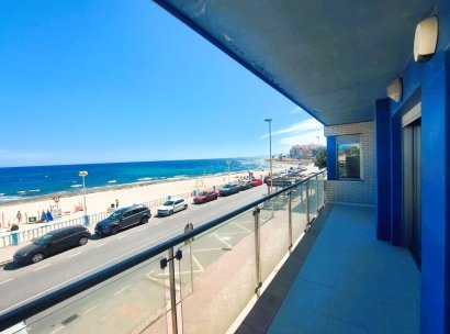 Appartement · Herverkoop - Torrevieja · Playa de los Locos · Alicante · Spanje