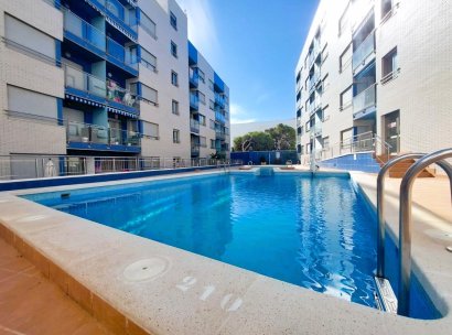 Appartement · Herverkoop - Torrevieja · Playa de los Locos · Alicante · Spanje