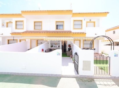 Twee-onder-een-kapwoning · Herverkoop - Torre de la Horadada · Alicante · Spanje