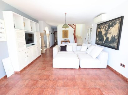 Villa · Herverkoop - Orihuela Costa · Villamartín · Alicante · Spanje