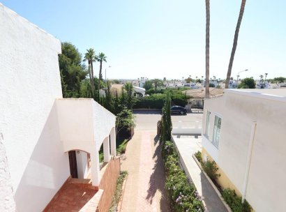 Villa · Herverkoop - Orihuela Costa · Villamartín · Alicante · Spanje
